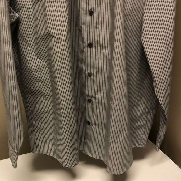 Kenneth Cole Gray and White Button Up - Picture 3 of 6